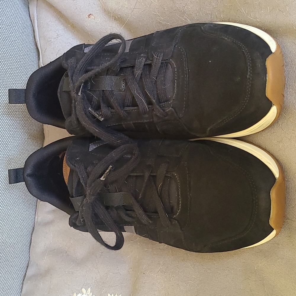 Vionic 'Rechelle' Women's Suede Tennis Shoes, Black, SZ 9